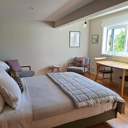 Kowhai Studio -Private Opposite Golf Course In Central Wanaka Ngoại thất bức ảnh