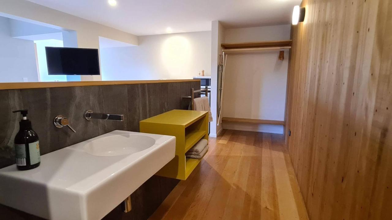 Kowhai Studio -Private Opposite Golf Course In Central Wanaka Ngoại thất bức ảnh