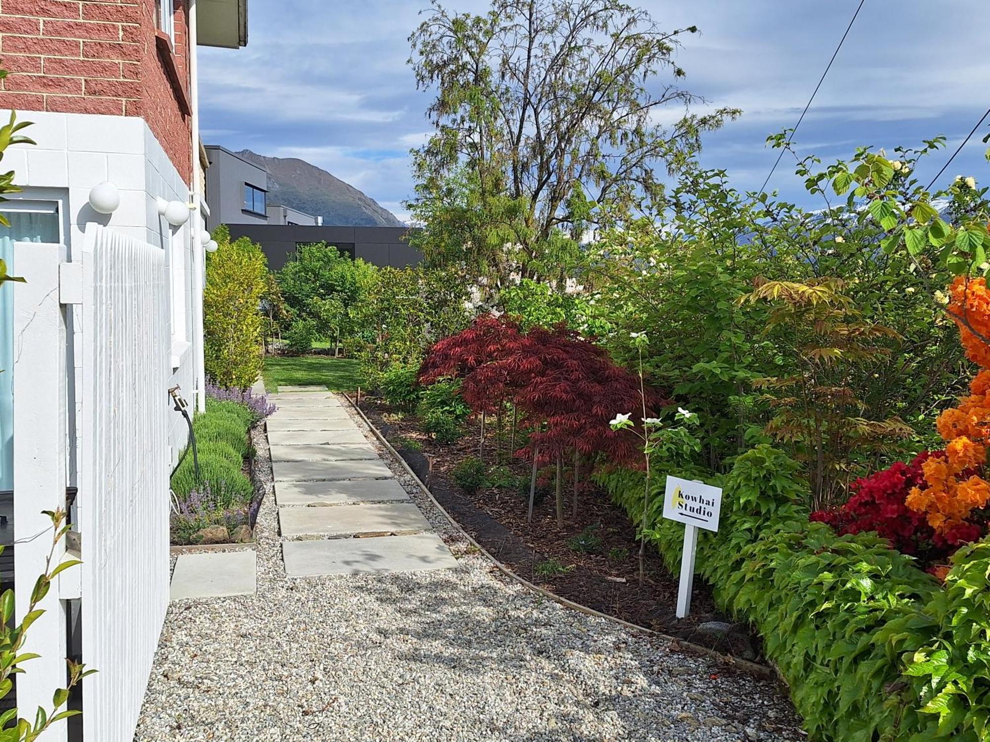 Kowhai Studio -Private Opposite Golf Course In Central Wanaka Ngoại thất bức ảnh